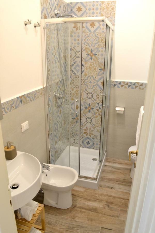 Modarno Exclusive Apartments ฟลอเรนซ์ ภายนอก รูปภาพ