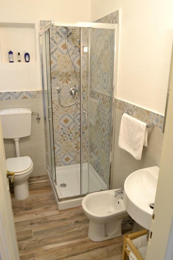 Modarno Exclusive Apartments ฟลอเรนซ์ ภายนอก รูปภาพ