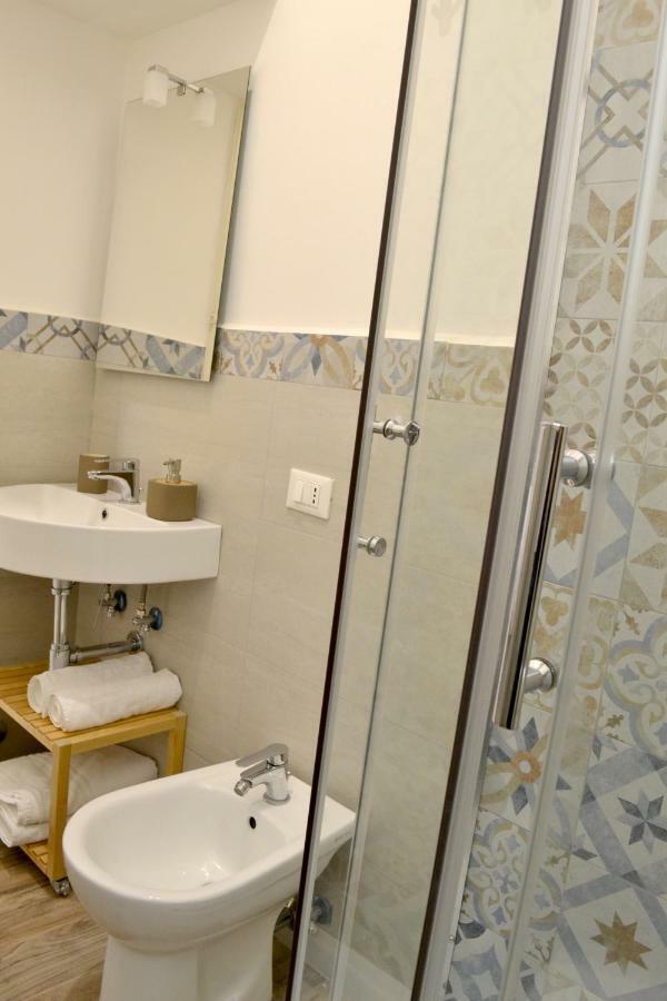 Modarno Exclusive Apartments ฟลอเรนซ์ ภายนอก รูปภาพ
