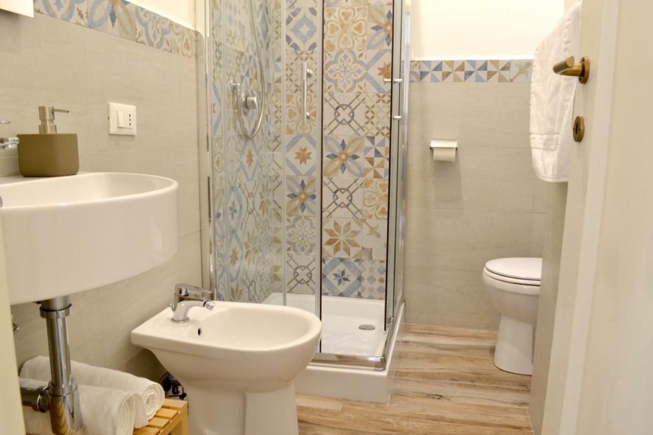 Modarno Exclusive Apartments ฟลอเรนซ์ ภายนอก รูปภาพ